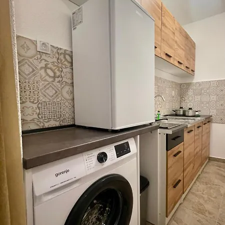 Stan Na Dan Apartman Vuk Lägenhet